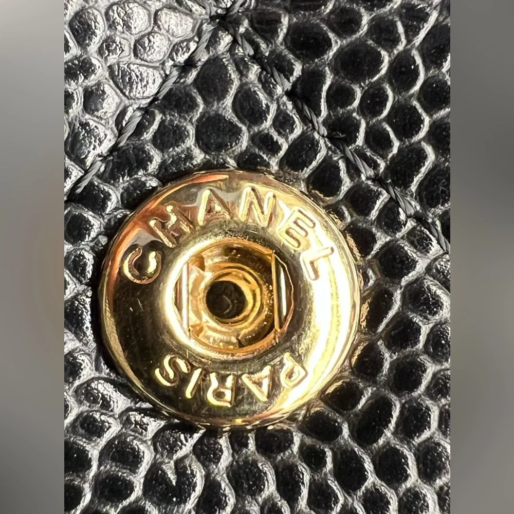 SOLD OFF POSHMARK
Chanel Jumbo Double Flap Bag Gold Hardware - Picture 5 of 16